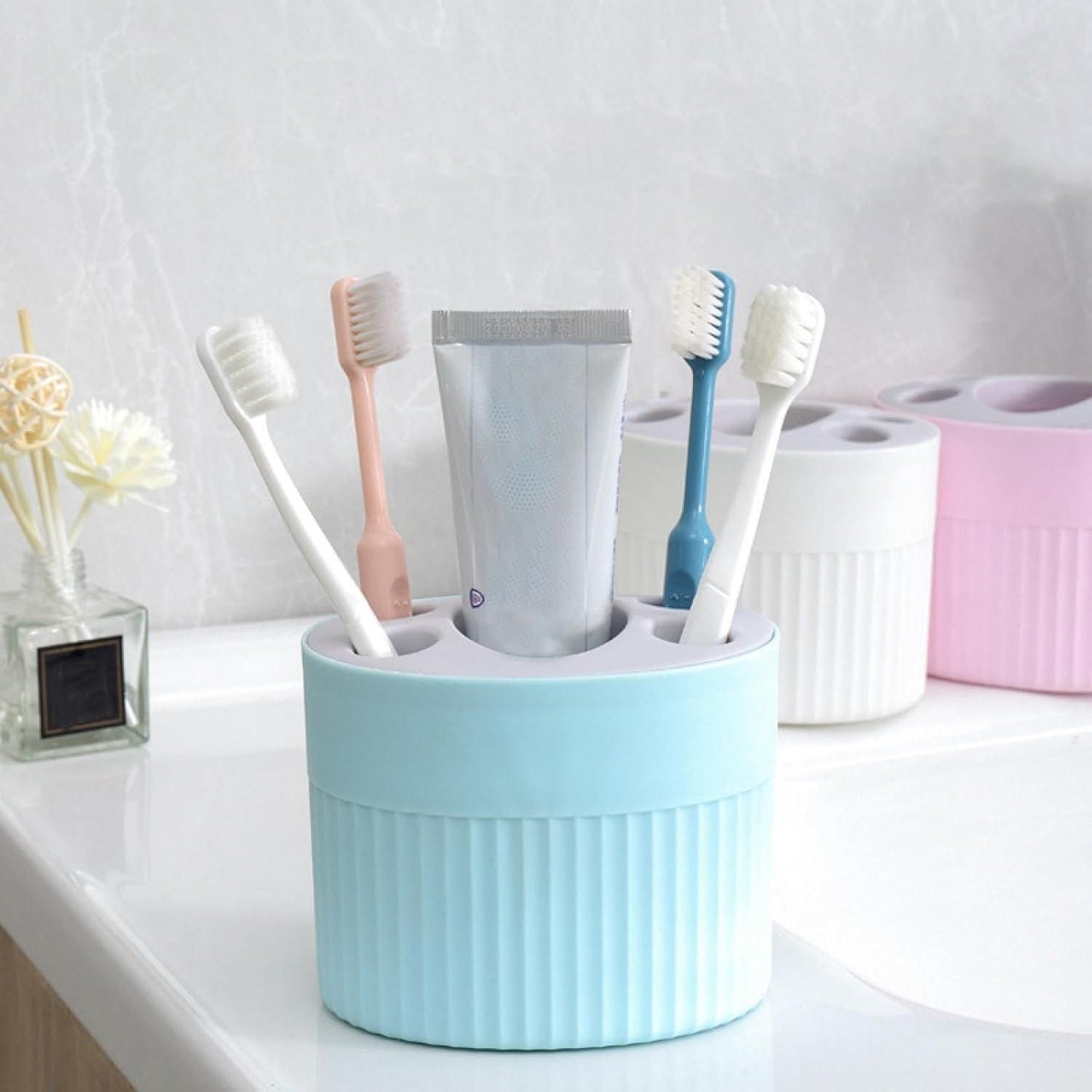 Multiple Holder Package Contains